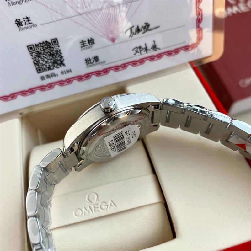 202457162214710 1400